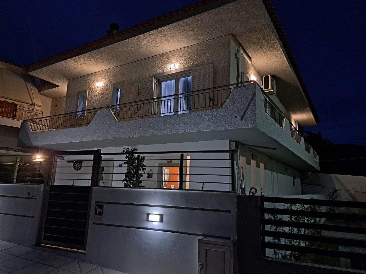 Luxury Apartment Амарінтос Екстер'єр фото