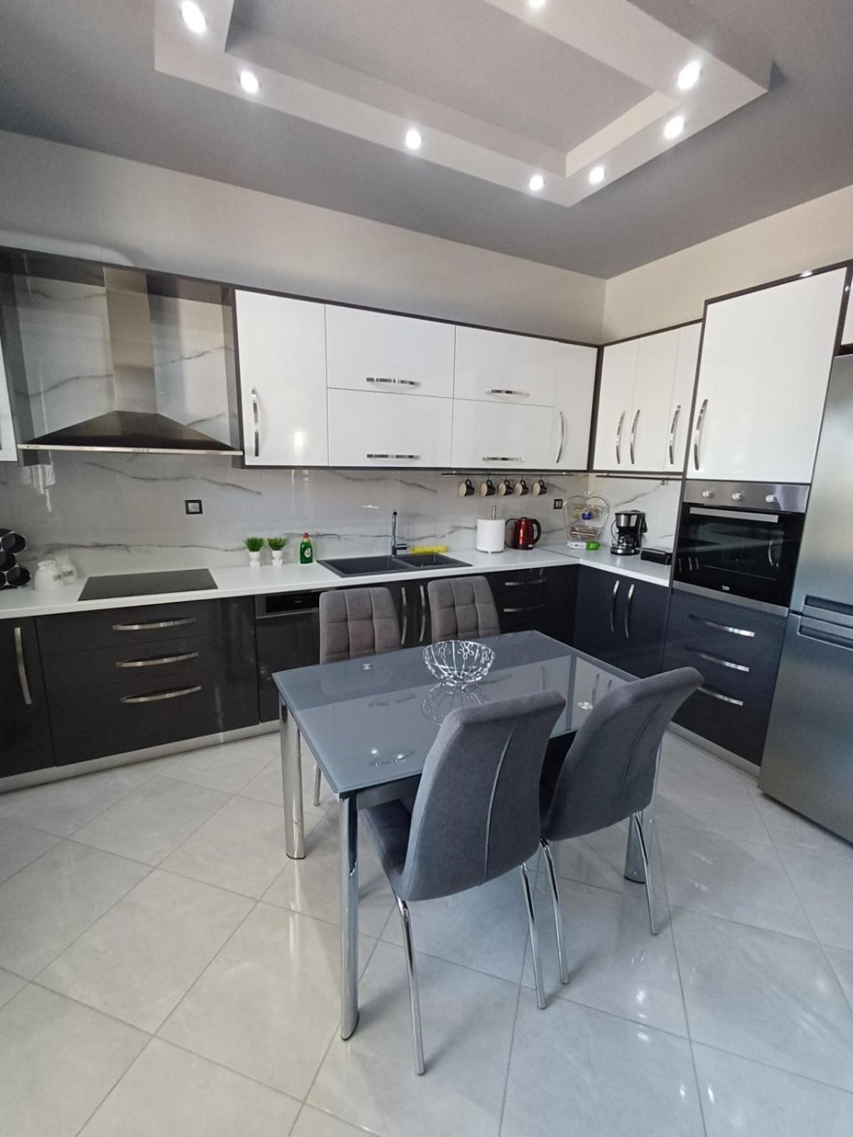Luxury Apartment Амарінтос Екстер'єр фото